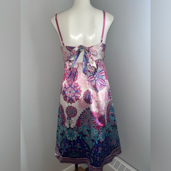Guess Stretch Printed Pink & Purple Spring Summer Dress - Picture 2 of 8